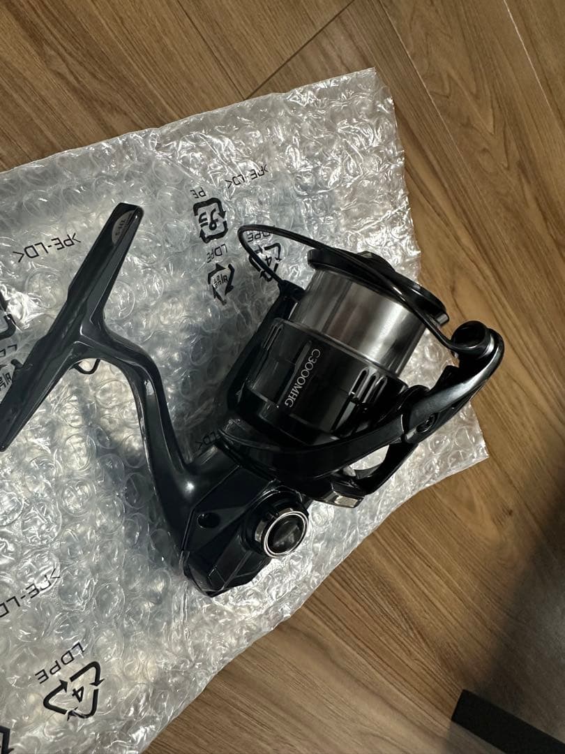 SHIMANO 19ヴァンキッシュC3000MHG 新品未使用