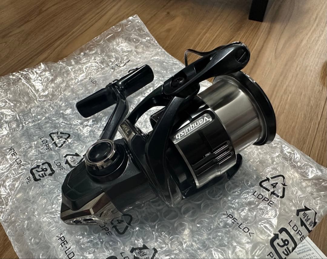 SHIMANO 19ヴァンキッシュC3000MHG 新品未使用