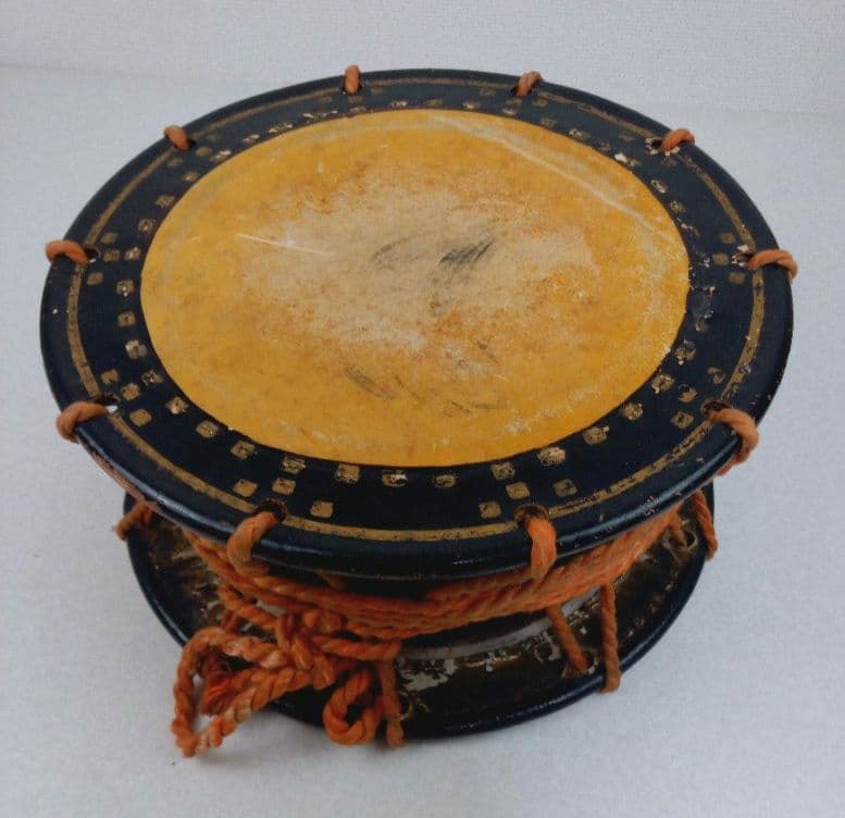 締め太鼓　直径35センチ厚み17センチ　和太鼓　お祭　黒漆塗り *AP11