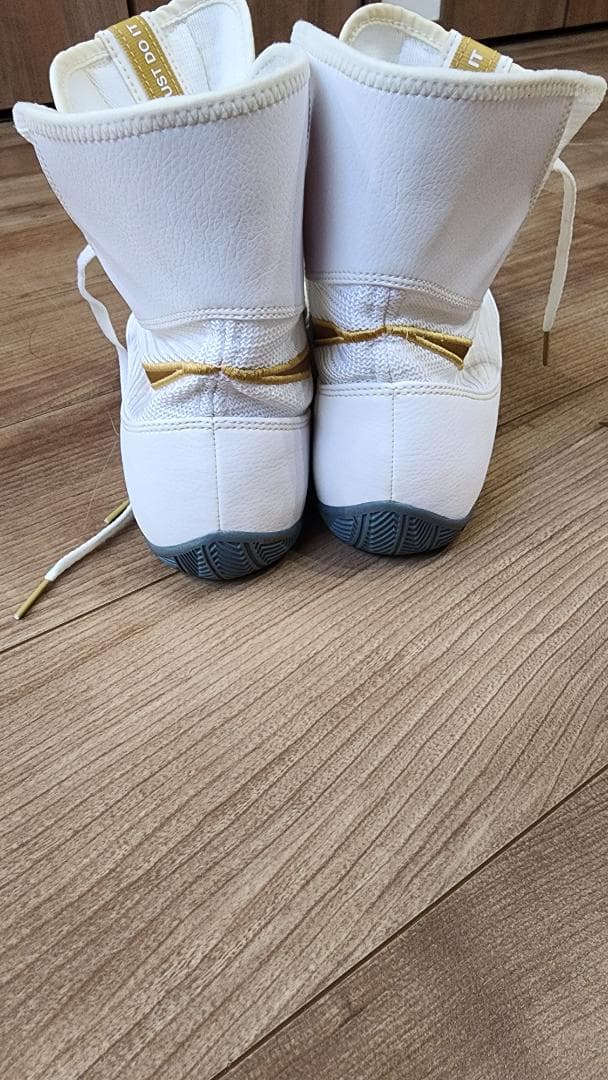 マチョマイ2 Nike 【ホワイト/ゴールド】26.5㎝