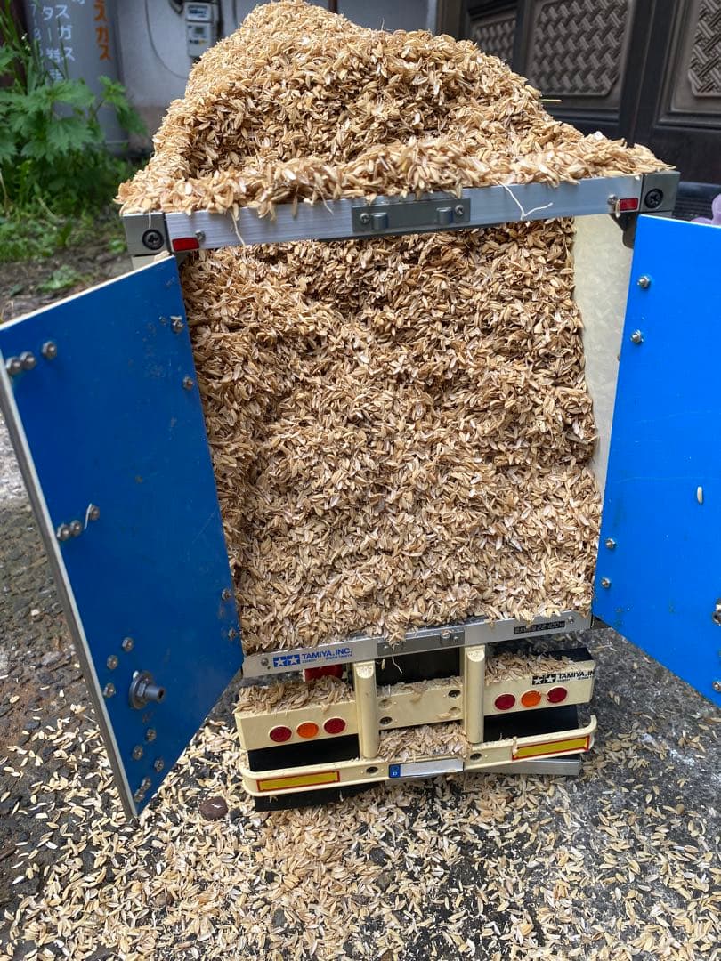 タミヤ　1/14 3軸リーファー　チップ運搬車風トレーラー