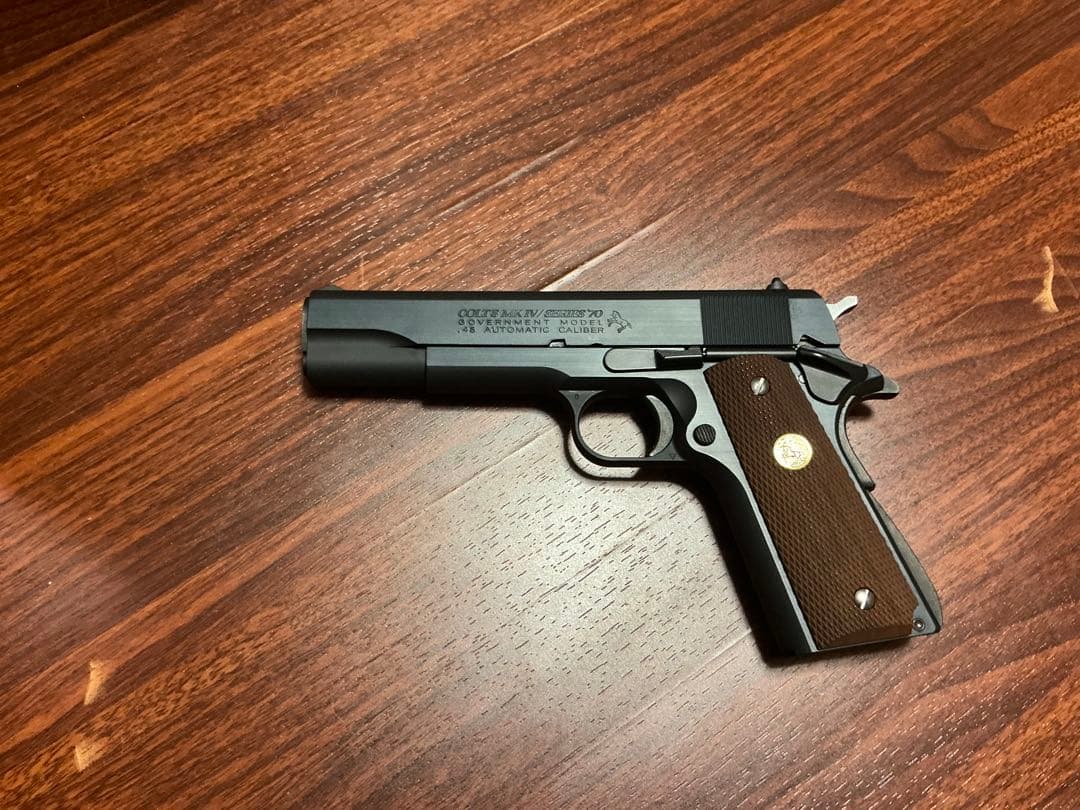 ガスガン　コルトシリーズ70 ケース付きガス漏れなし　 動作品