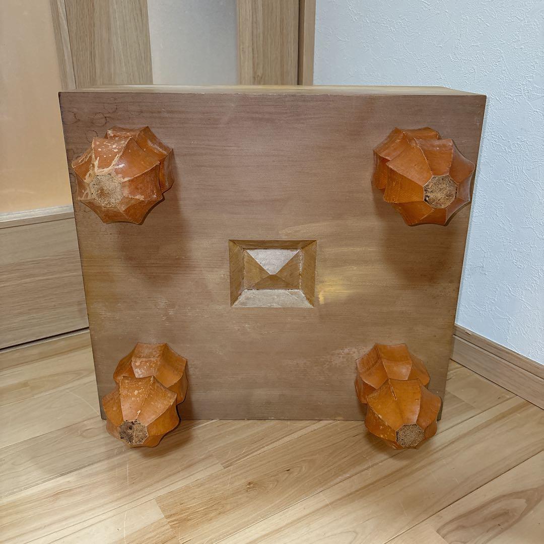 美品 碁盤 脚付き ヘソあり 天然木 厚さ17.3cm