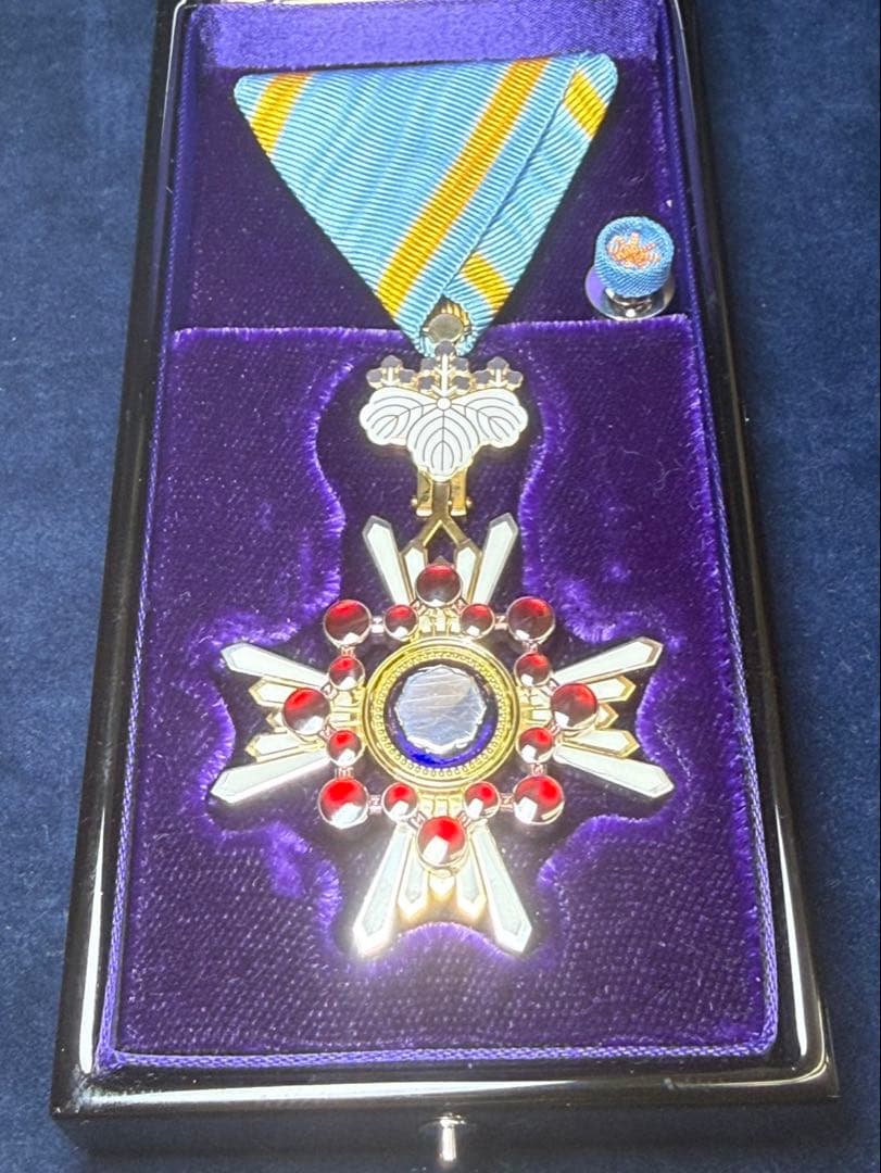 瑞宝双光章 ケース付き 勲章 アンティーク ビンテージ 貴重 希少 骨董品