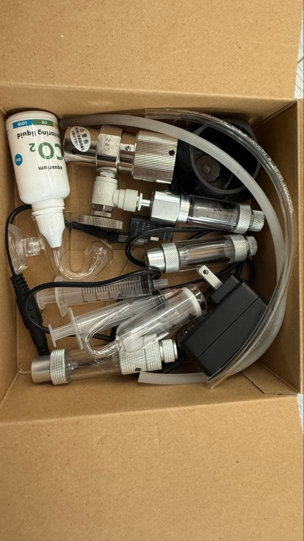 水草水槽用 CO₂フルセット 電磁弁付き 即使用可 中古）