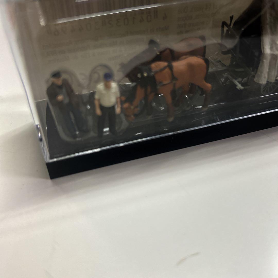 PreiserHOスケール（1/87）「馬に牽かれる野菜かごを乗せた平台荷馬車」