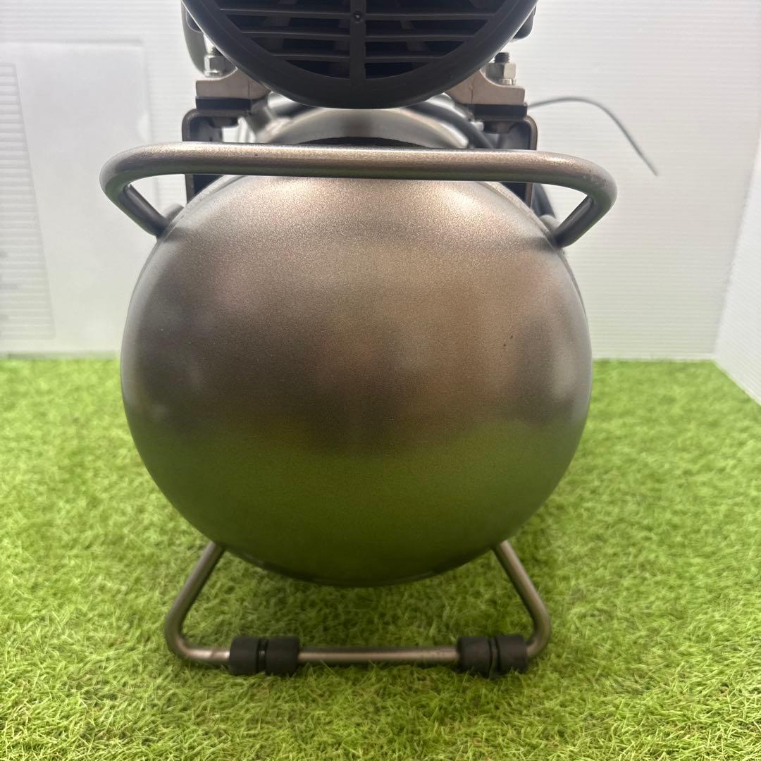 AIR RECEIVER HITACH エアコンプレッサー