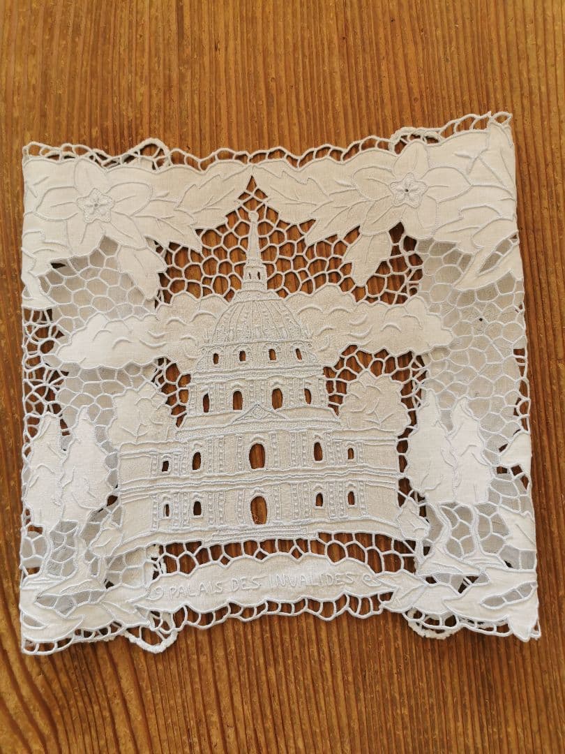 アンティークレース刺繍クロス アンヴァリッド フランス傷兵院 ミュージアム所蔵級