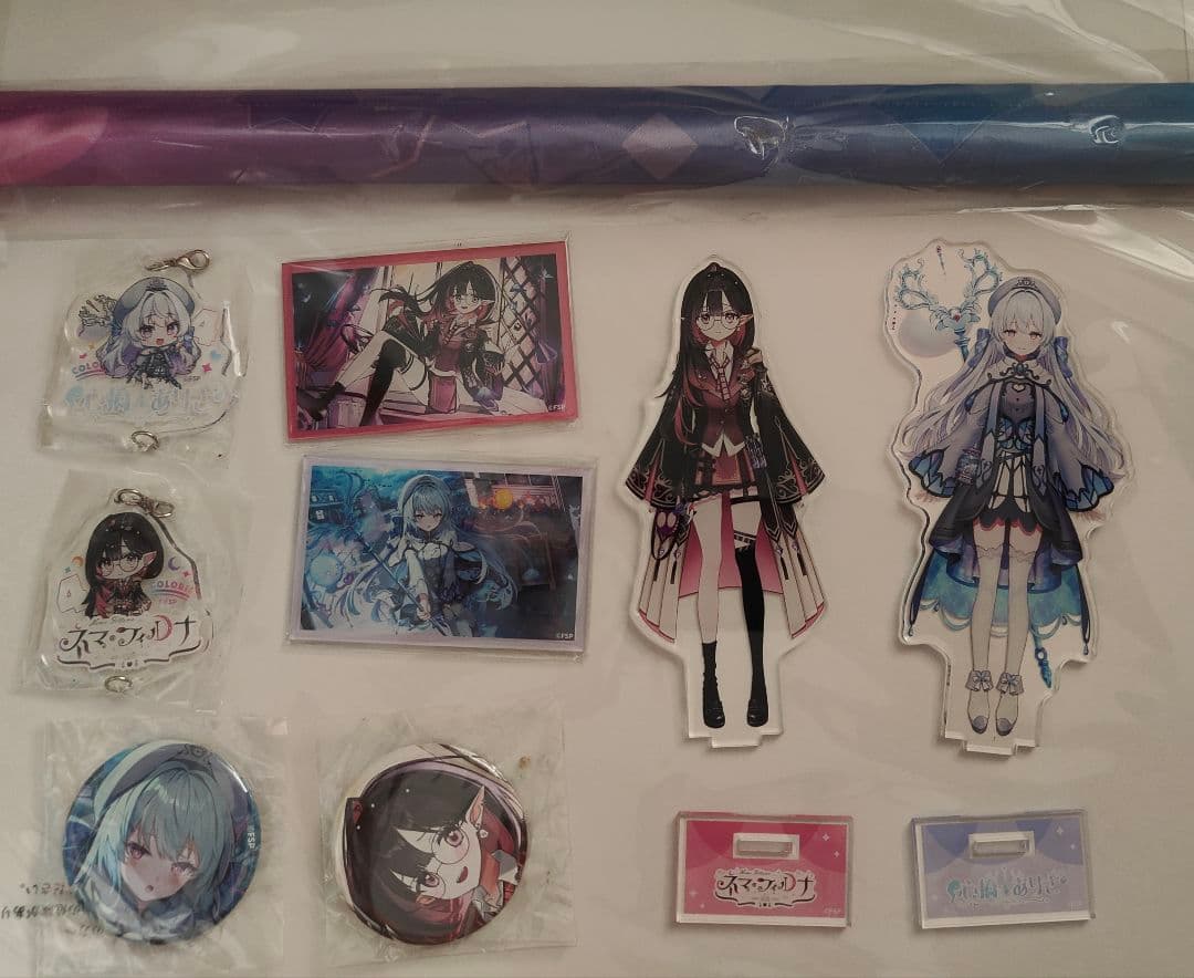 カロリスデビュー1ヶ月記念グッズスーパープレミアムセット＋写真2枚目3枚目