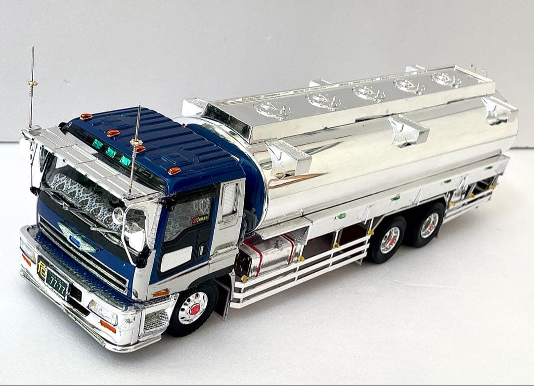 希少1/32 大型メッキタンクローリー 「危」デコトラプラモデル 特殊車両完成品
