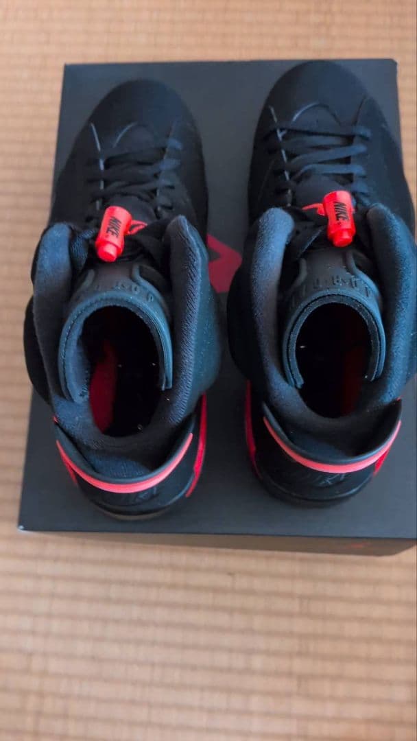 エア ジョーダン 6 レトロ