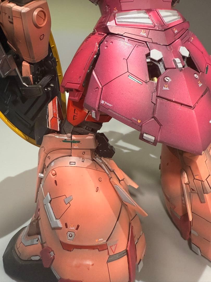 ガンプラ MG 1/100 ゲルググ 全塗装完成品 レジン改造 艶消し仕上げ