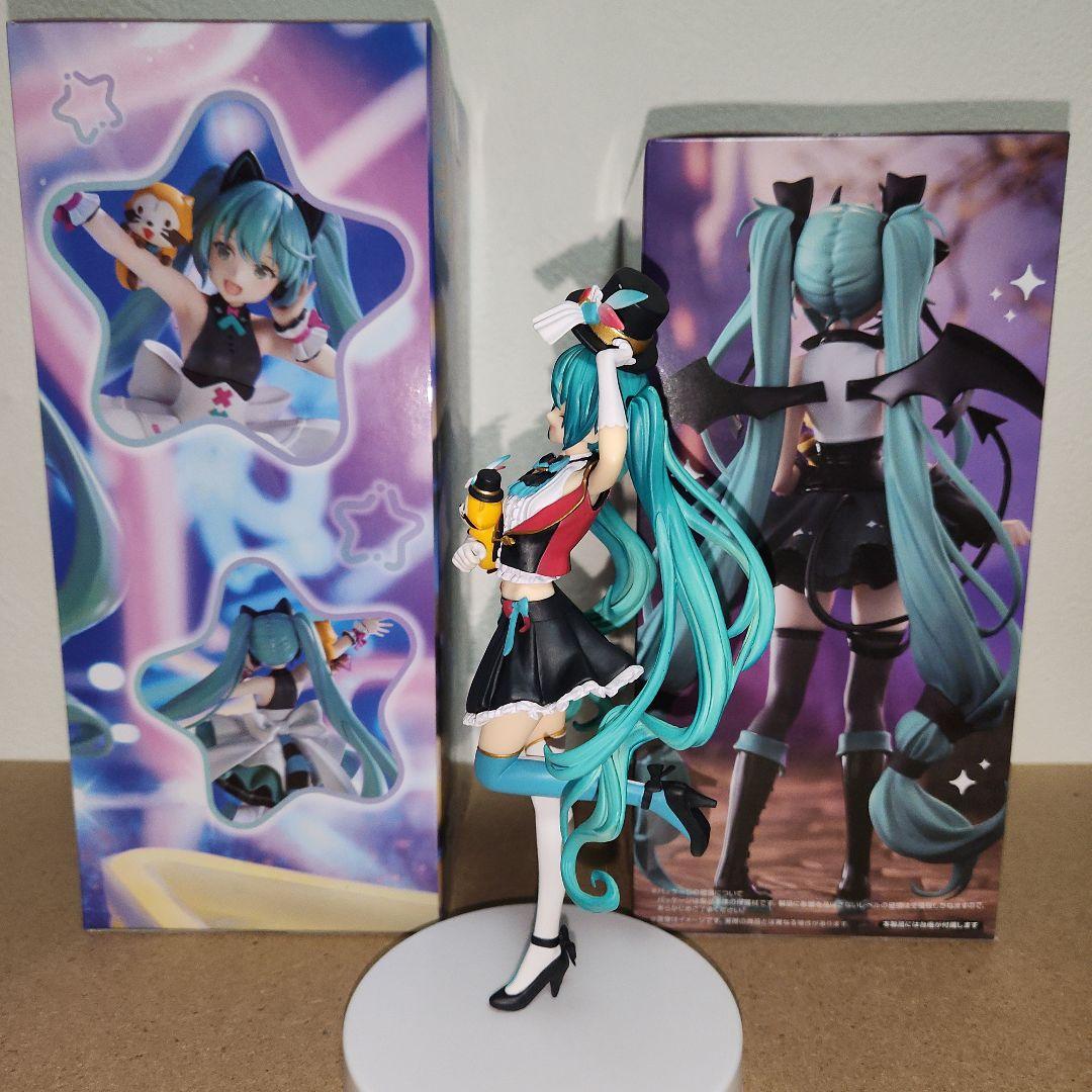 初音ミク×ラスカル　初代～三代目　#白るまんどのフィギュア