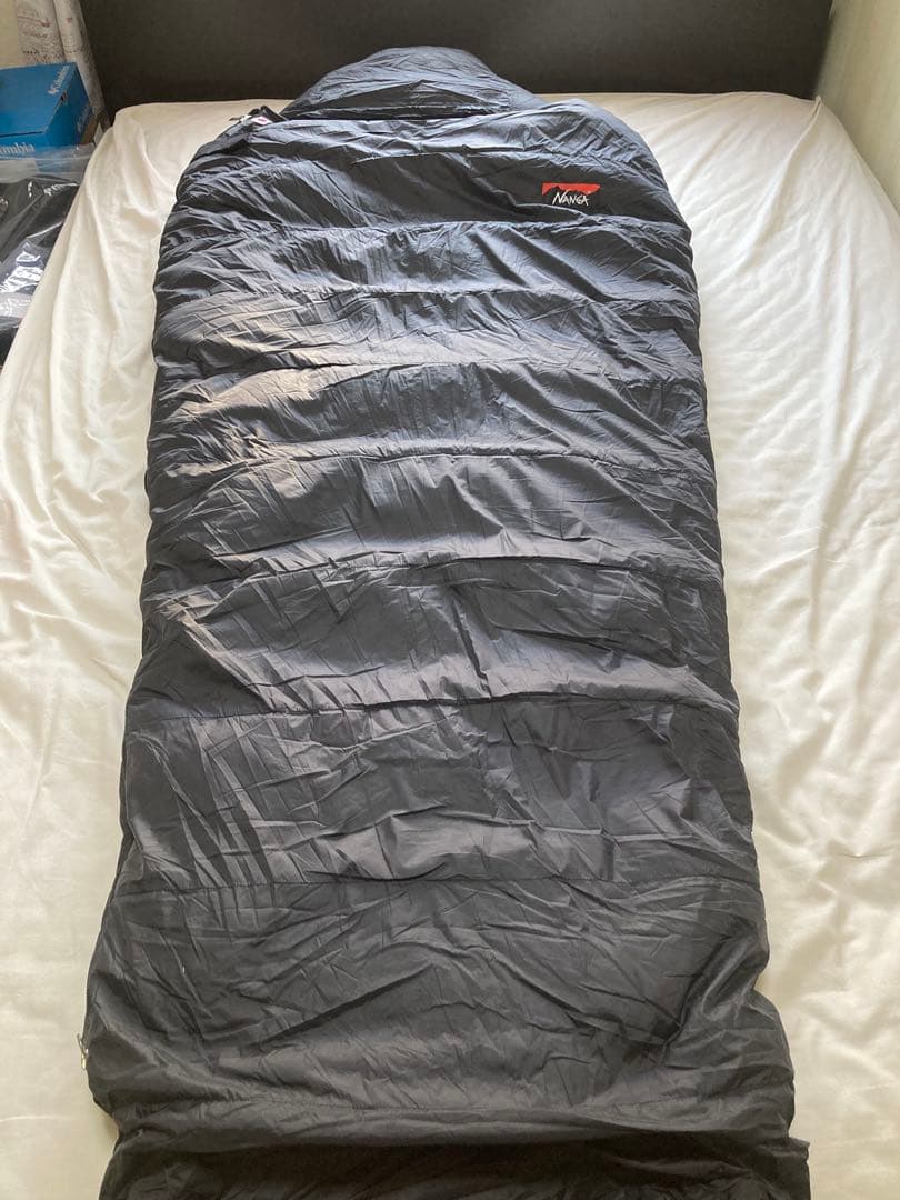 NANGA オーロラテックス1100ブラック 寝袋