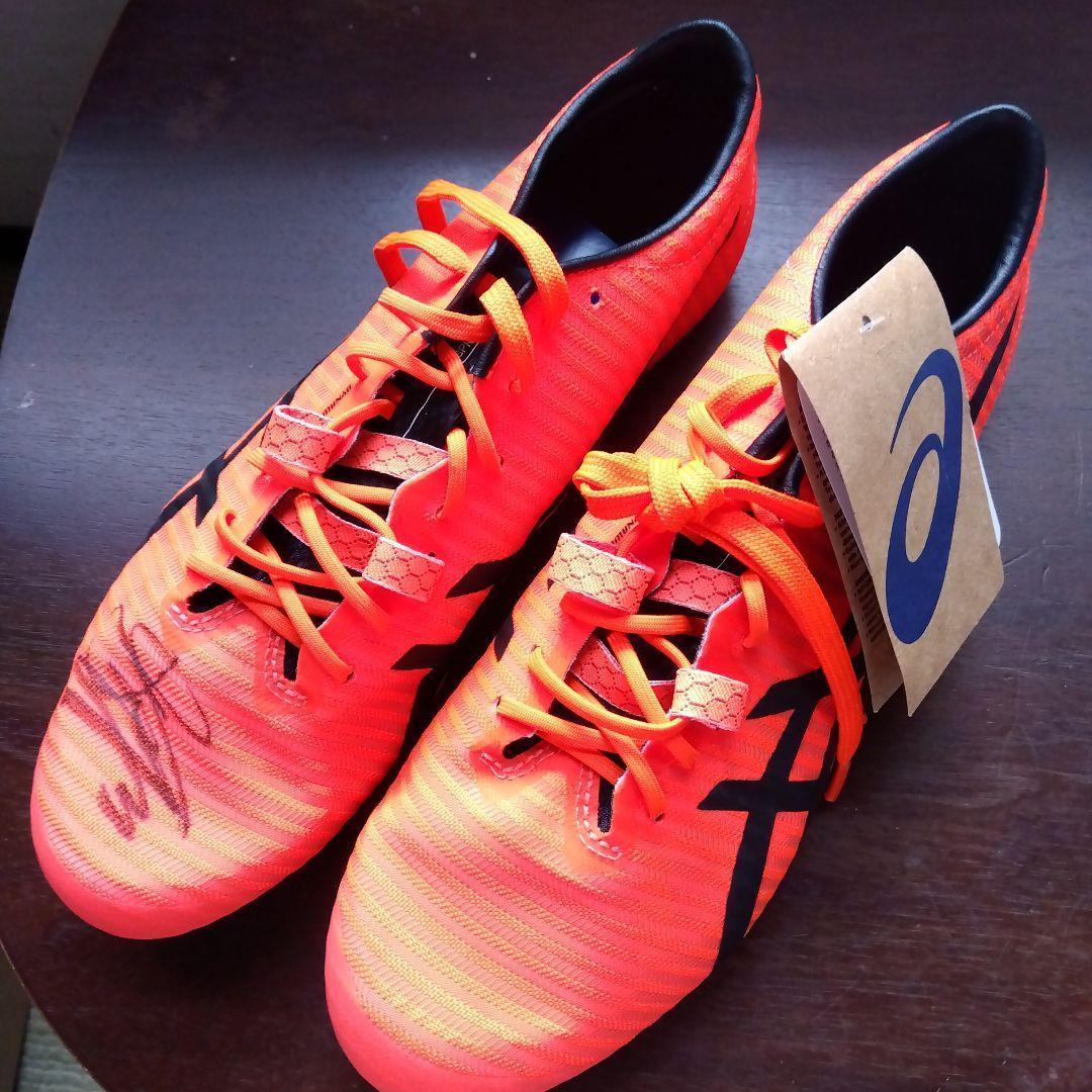 桐生祥秀さんサイン入りスパイク アシックス