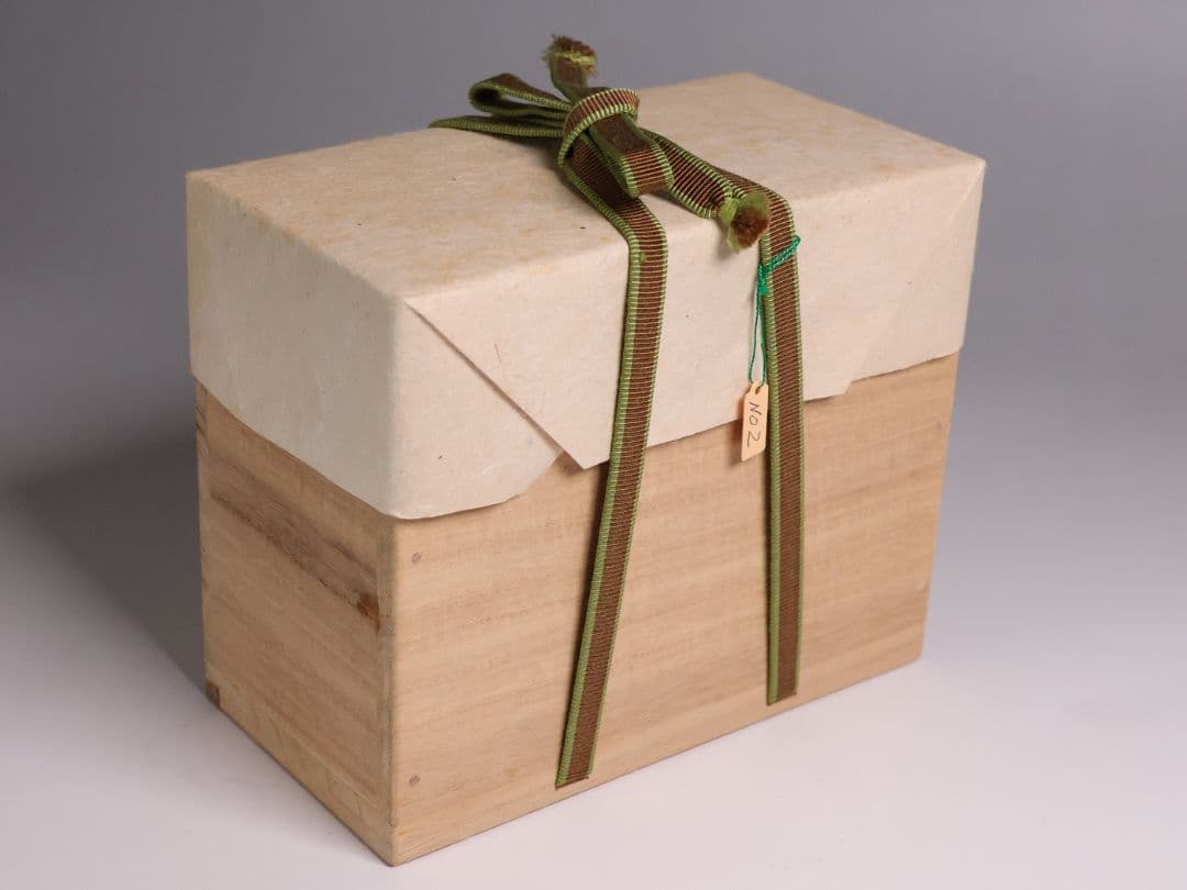 茶道具 伊勢崎満 備前焼 肩衝茶入 仕覆(2点) 共箱 陶歴 陶芸【CM340】