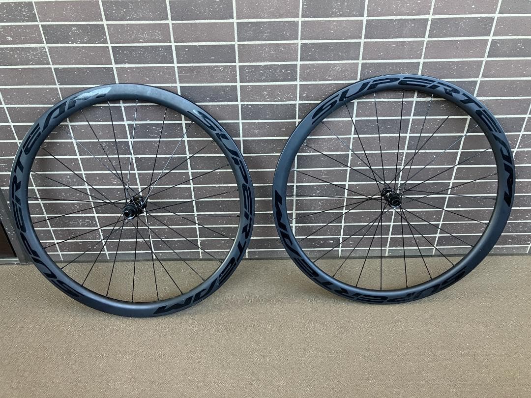 カーボンホイール Superteam 700C