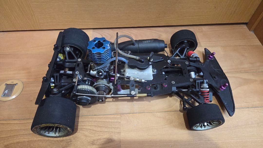 ラジコン エンジンカー サーパント インパクト2 中古 エンジン始動確認済み