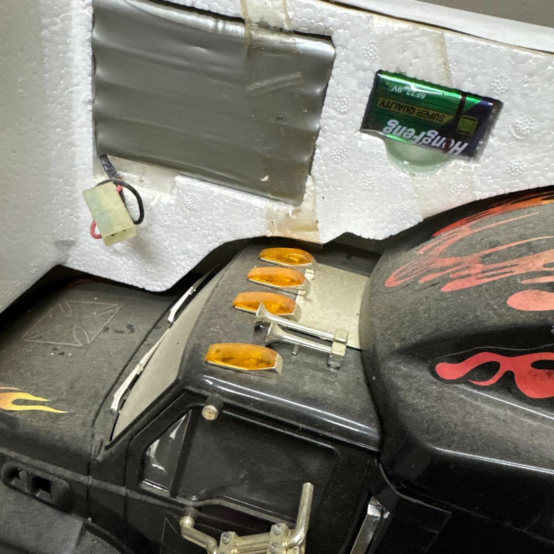 ラジコントラック、トレーラー。Trucks M-2