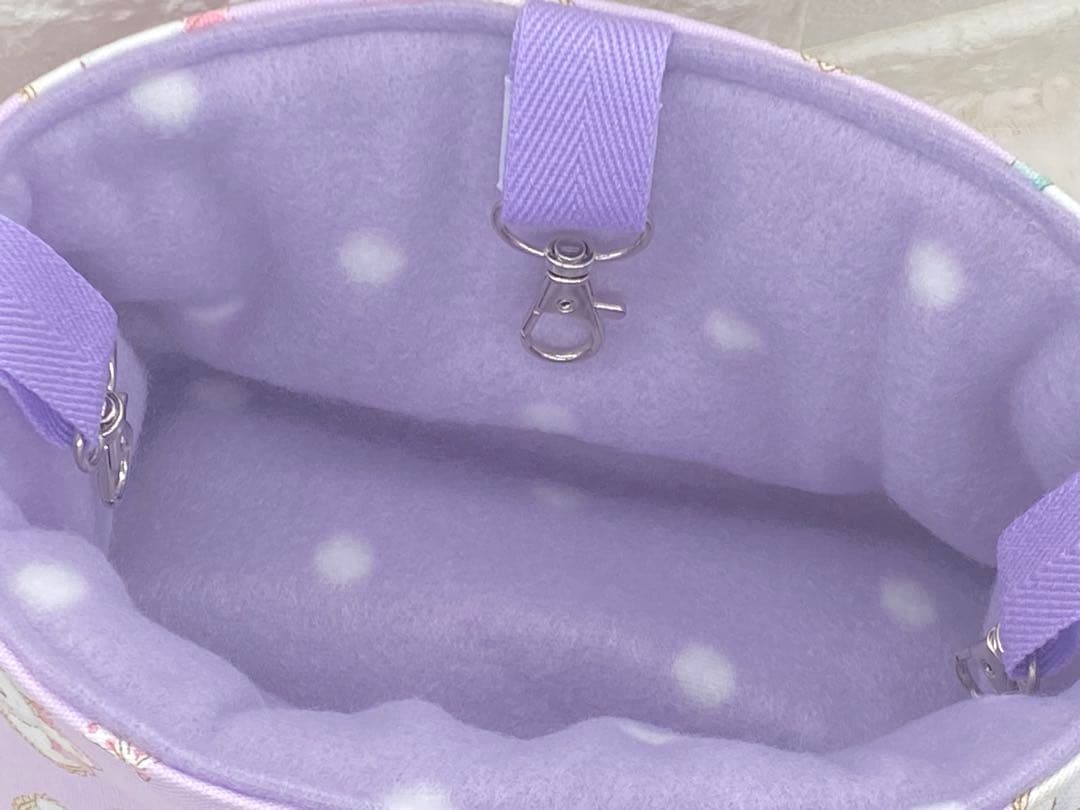 フクロモモンガ　ポーチ　iPhooページ