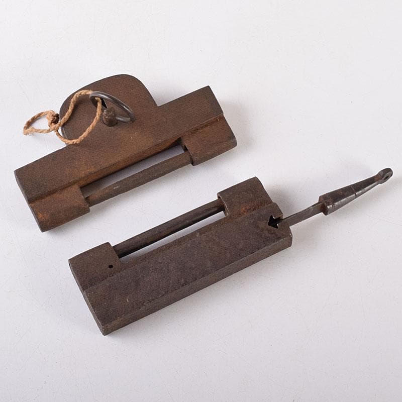 古民具　古鉄　古い錠前　鍵　2点　V　R8682