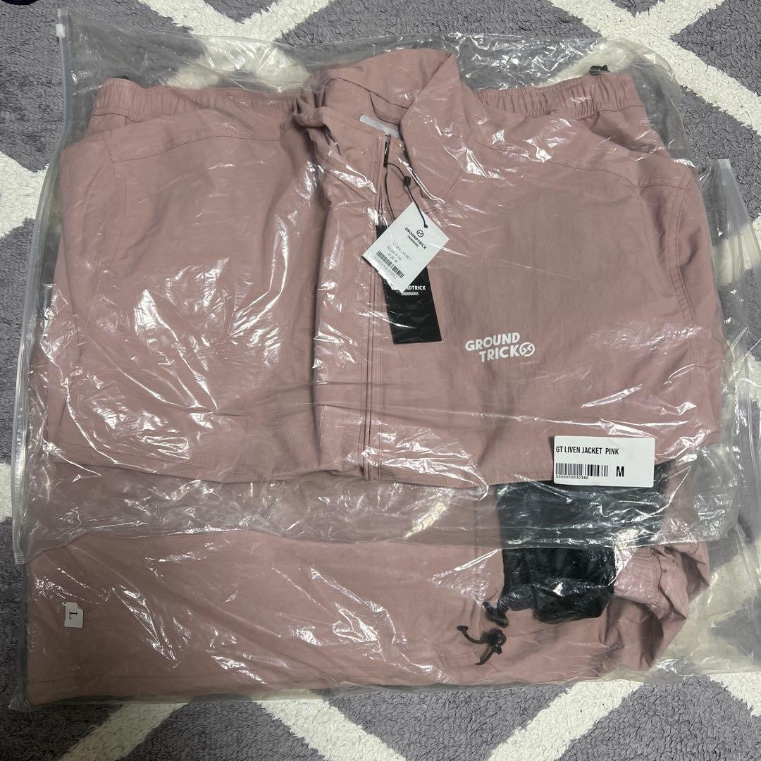 GT boards ジーティースノーボード ウェア　上下セット　ピンク