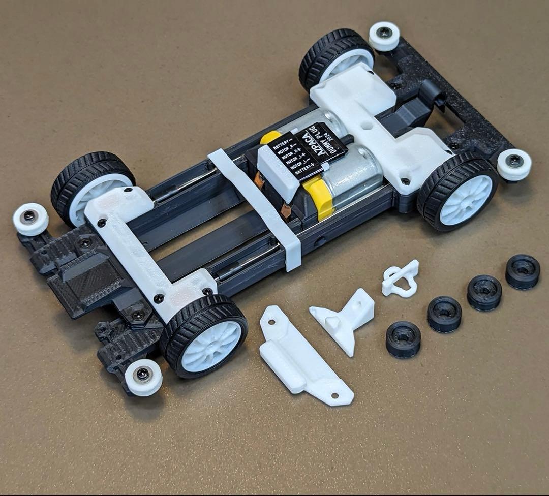 【未開封品・組み立て済】AZ-RC1シャーシ(ラジ四駆互換)アズパカ氏　ミニ四駆