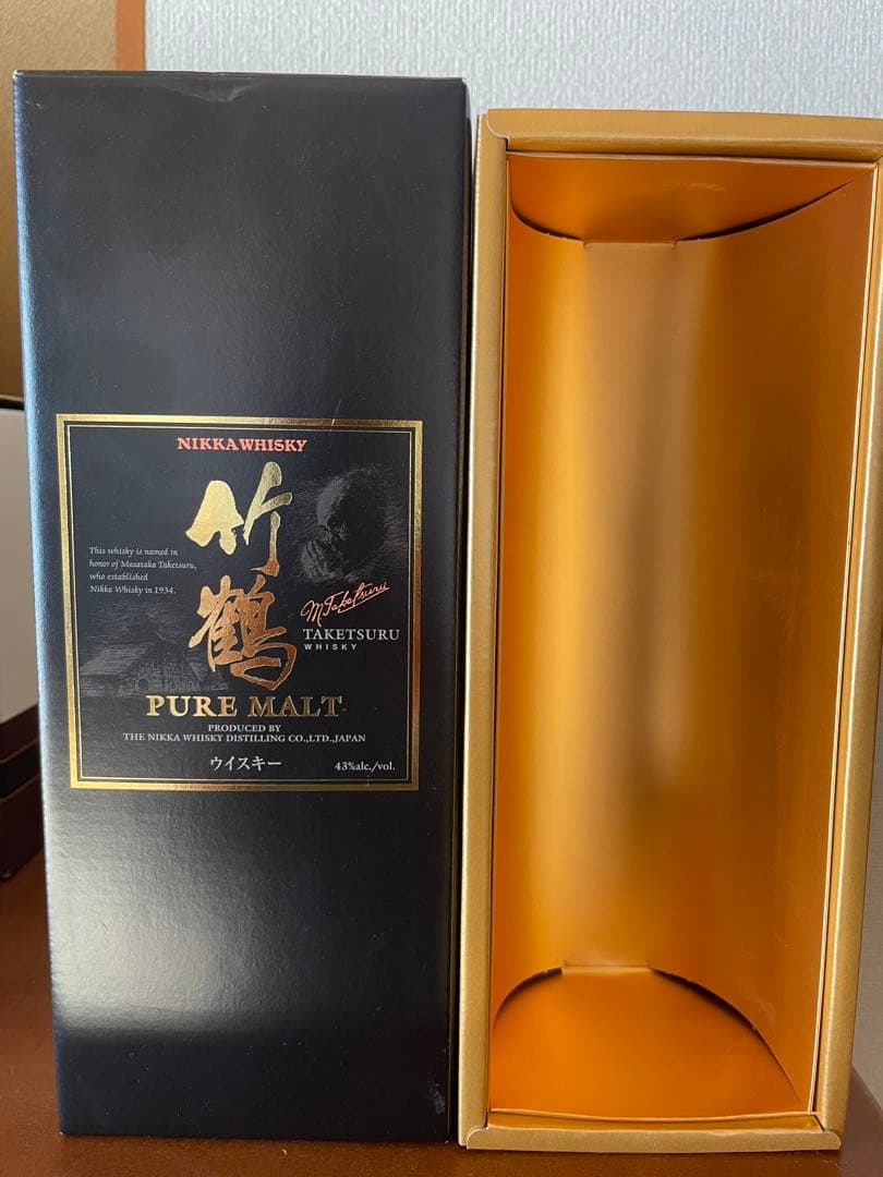 竹鶴ピュアモルト旧ラベル ギフトボックス700ml