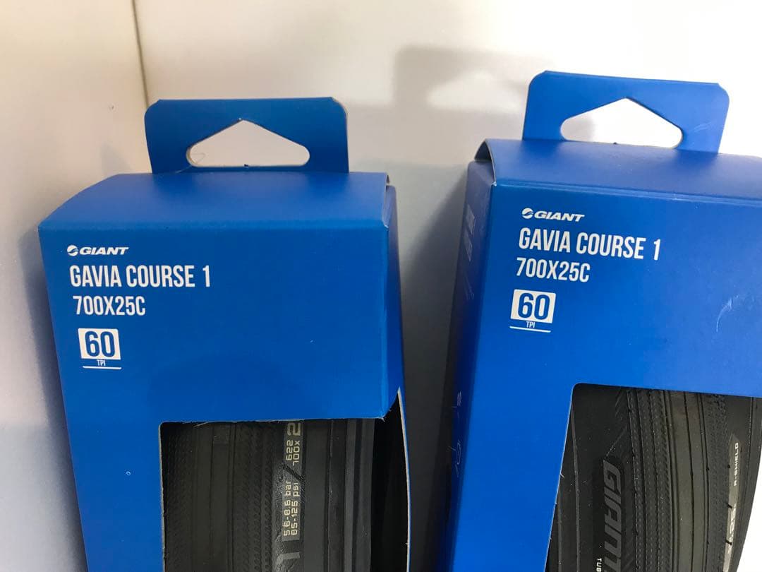 GIANT Gavia Course 1 Tire チューブレス 700×25C