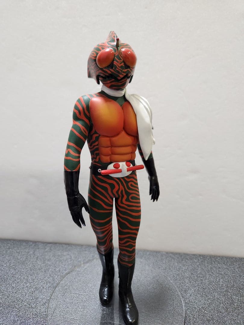 海洋堂 仮面ライダーアマゾン1/8 ソフビフイギュア23cm プロ製作完成品