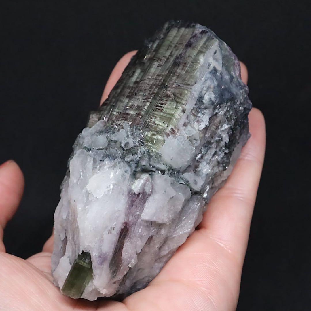 ジャンボ結晶！ トルマリン 電気石 292.8g T693 鉱物　天然石　原石