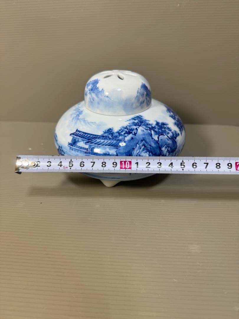 2284 有田焼　染付山水　香炉