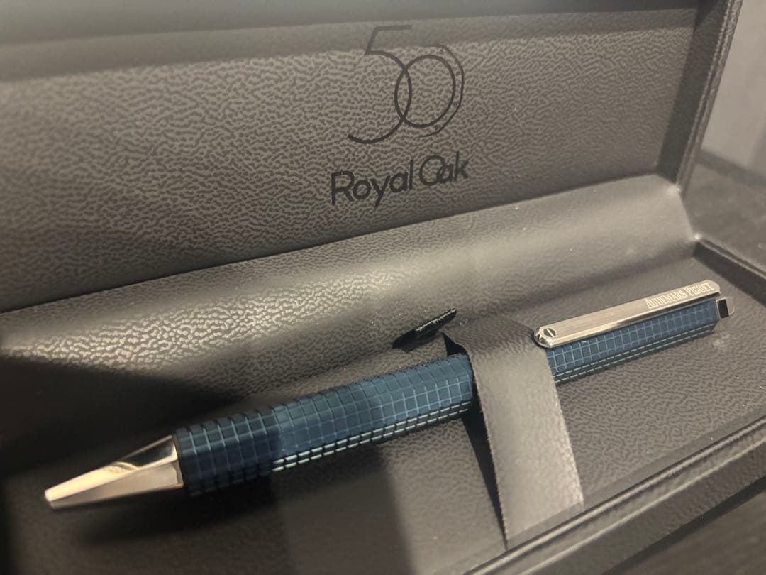 Audemars Piguetロイヤルオークブルー文字盤ボールペン専用ケース付き