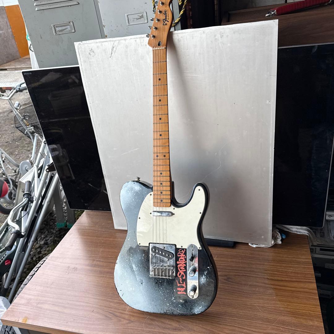 Fender Telecaster Standard ブラック・スプラッター