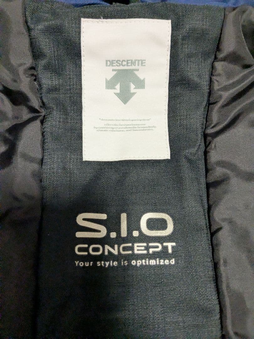 デサント スノーウェア Mサイズ 未使用品　黒ピンク　ゴーグル　ヒップパッドつき