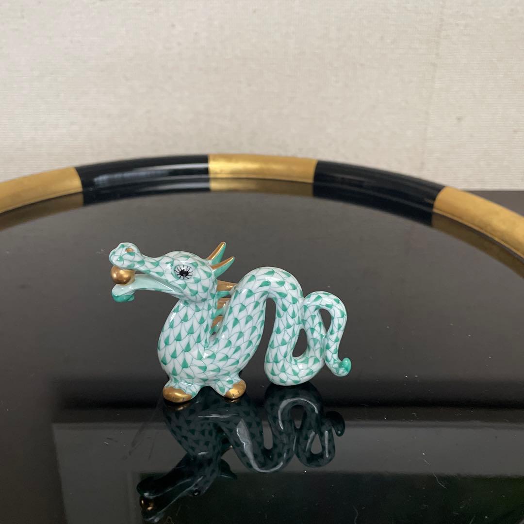 ヘレンド　辰　置き物