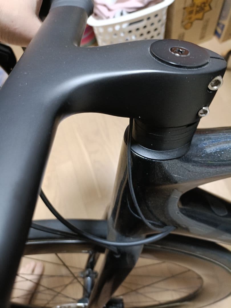 【新品】軽量カーボンハンドル　一体型　ジャイアントTCR用