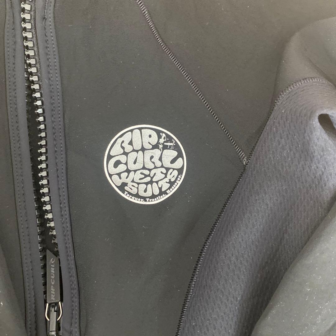 1mm タッパー ウェットスーツ 黒　リップカール