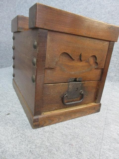 時代物木製欅製銭箱 [B26976]