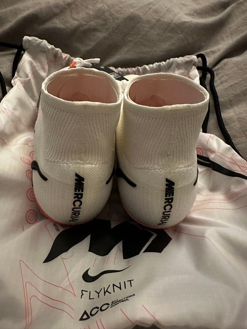 Nike Mercurial Flyknit サッカースパイクSG