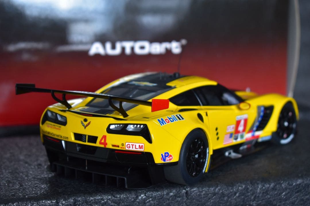 1/18 オートアート シボレー コルベット C7 R LIME ROCK