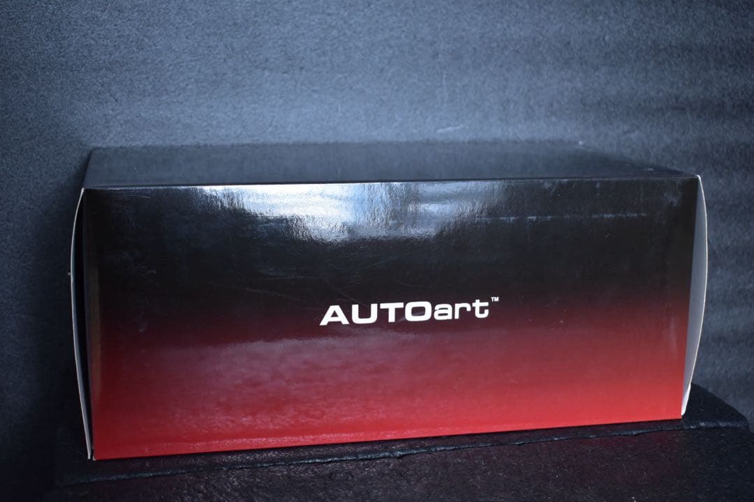 1/18 オートアート シボレー コルベット C7 R LIME ROCK