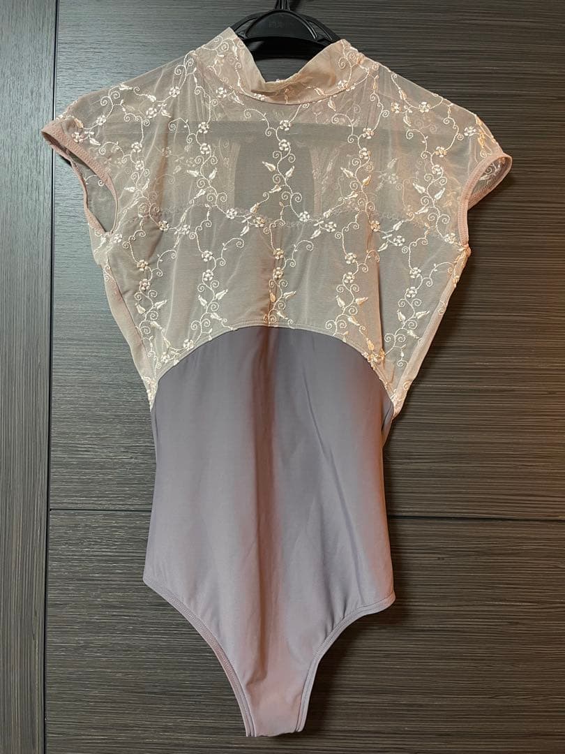 デラロミラノ　バレエレオタード　Ｌ