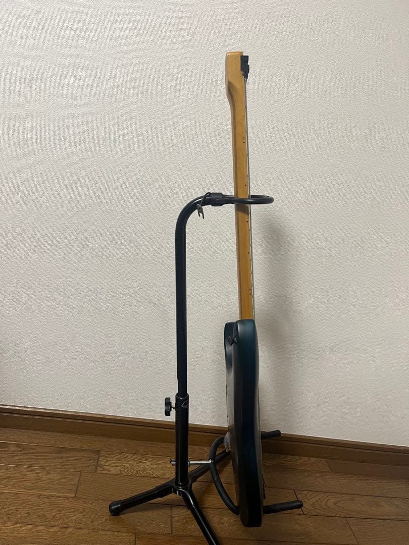 Legator ヘッドレス　エレキギター　6弦