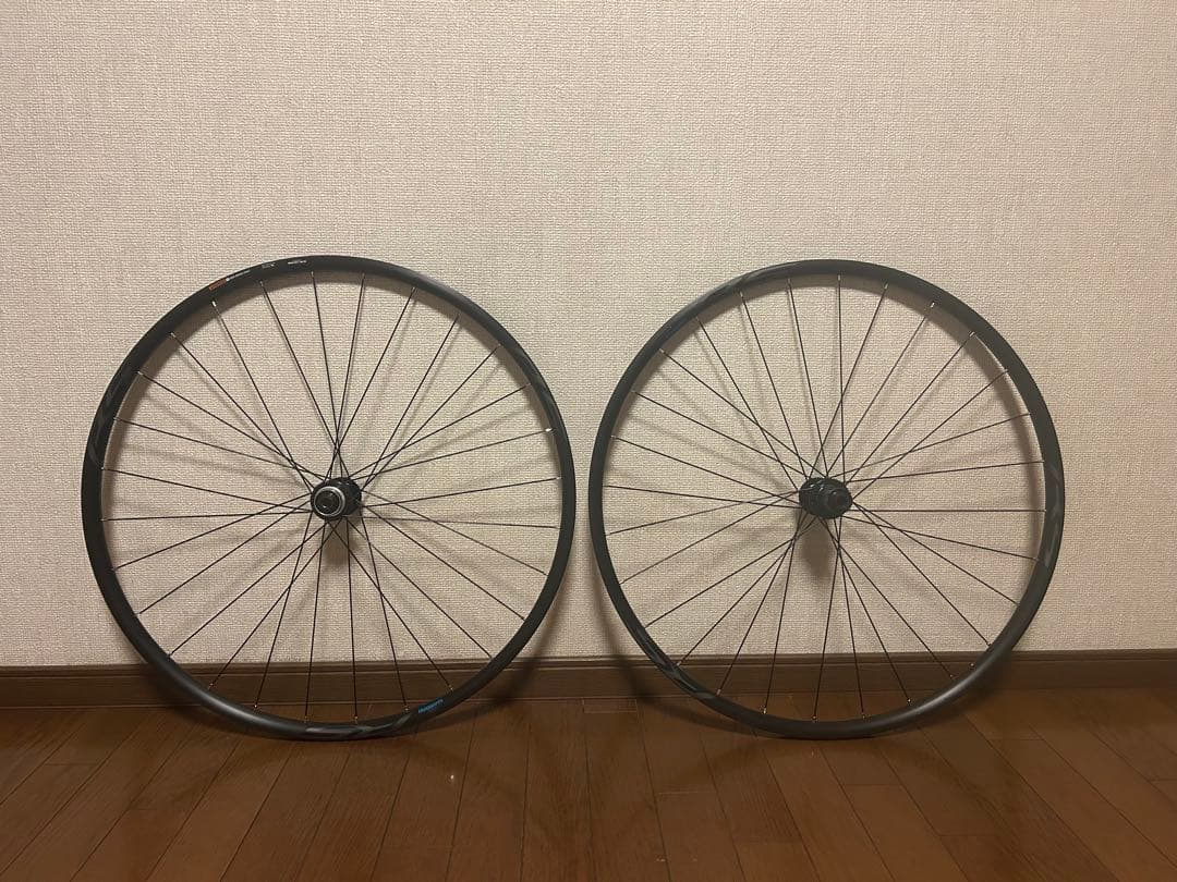 新品　シマノホイール　ロードバイク　ディスク用　WH-RS171-CL