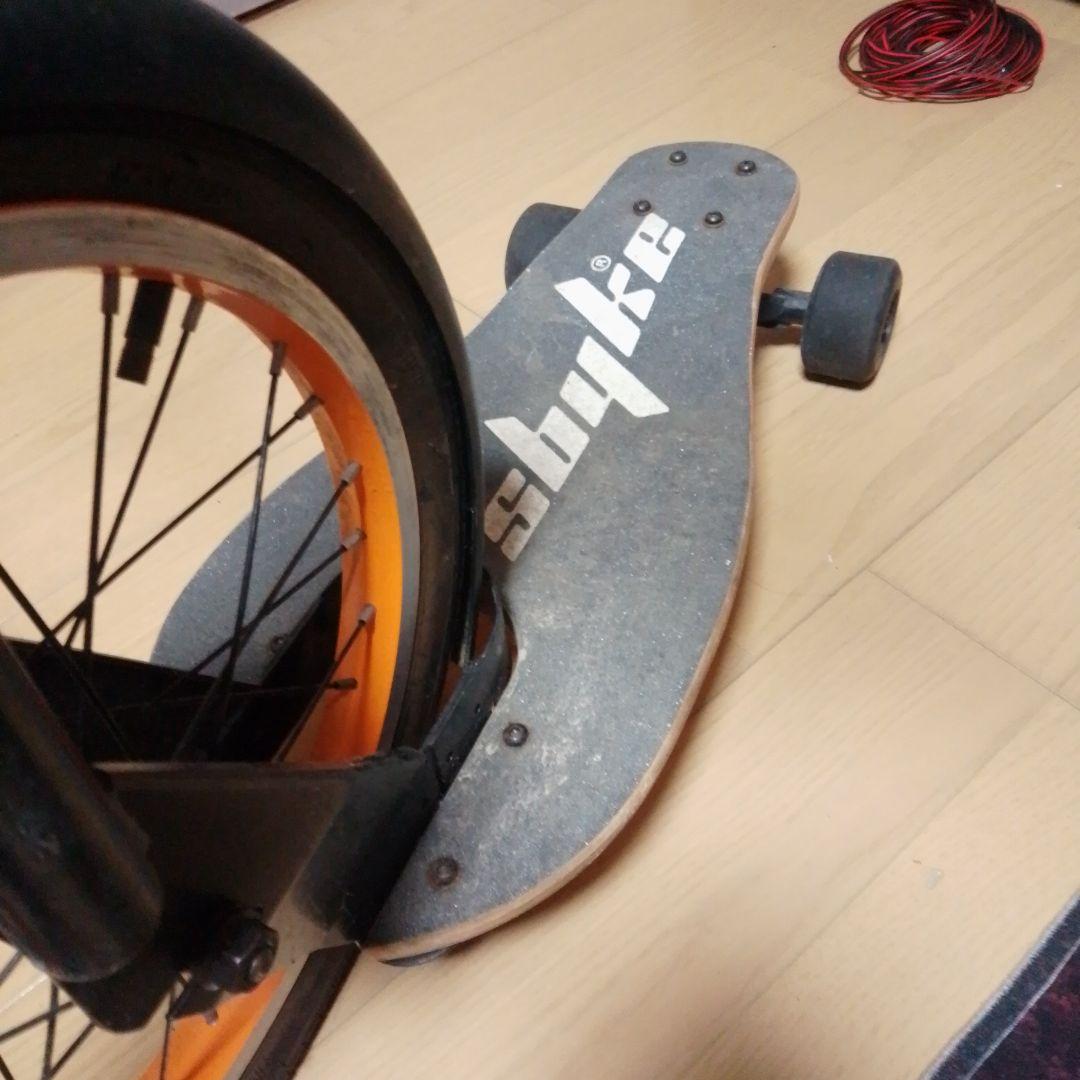 スバイク　sbyke スケボーと、mbxがくっついた、新感覚ボード