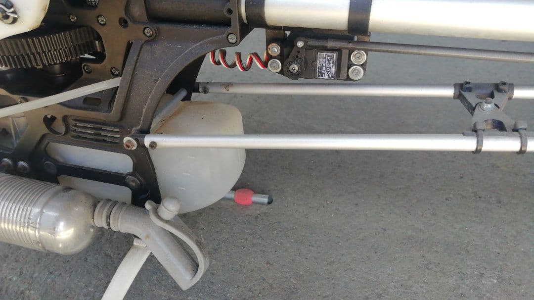 ヒロボー　シャトルスカディ　Evo　フタバT8J