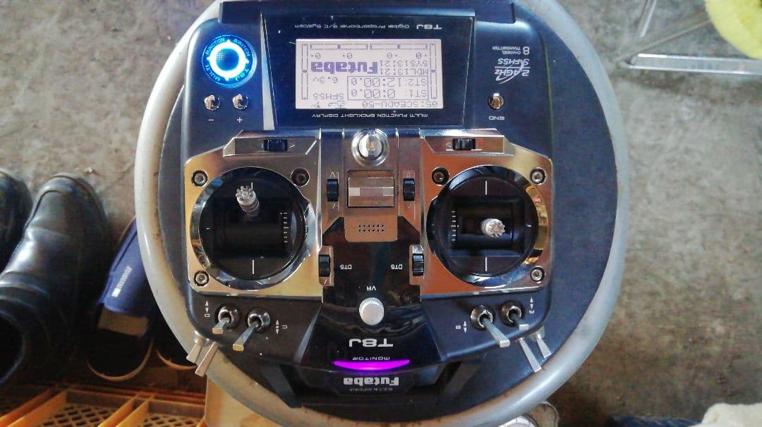 ヒロボー　シャトルスカディ　Evo　フタバT8J