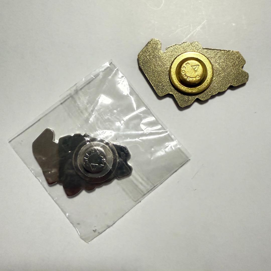 大阪・関西万博 サウジアラ館 公式販売品とスタッフ限定ゴールドピンバッジ