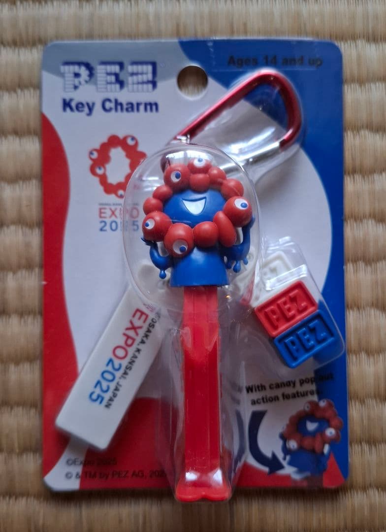 大阪関西万博　ミャクミャク　カラビナ付マスコット　黒　桜　カラビナ付PEZ　新品